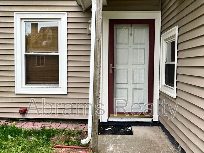 Building Photo - 1840 Delaney St