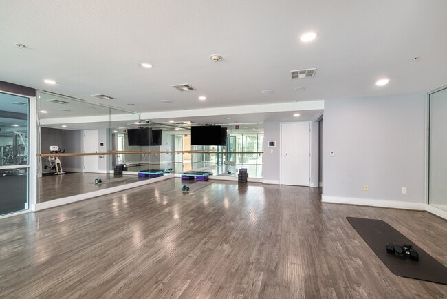 Building Photo - Riviera Collection