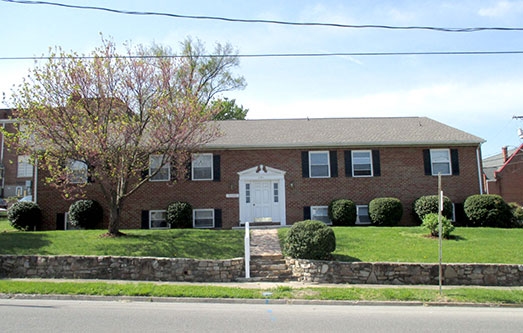 Primary Photo - Vinton Manor Garden Apartments