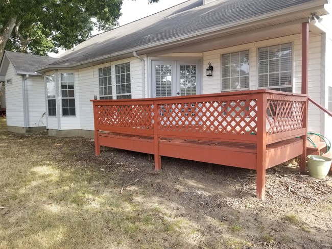 Building Photo - 3712 Belle Oaks Dr
