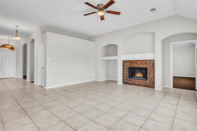 Building Photo - 2827 Rosewood Blvd