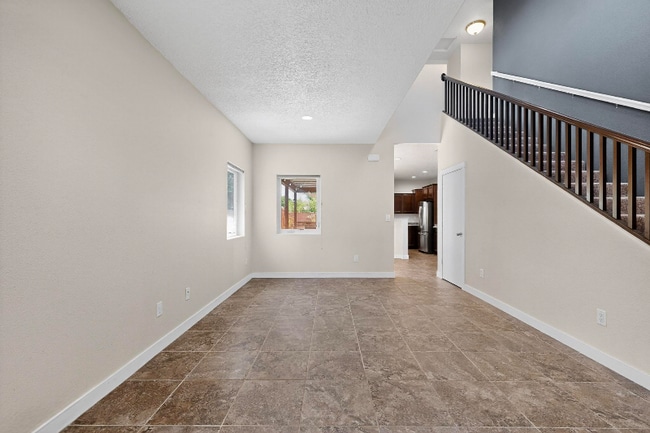 Building Photo - 5277 Via del Cielo Ln