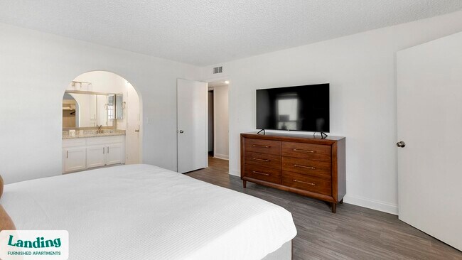 Foto del edificio - 5272 Tamarus St