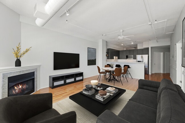 Building Photo - 161 W Harrison St
