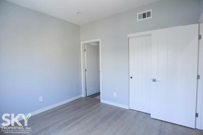 Foto del edificio - 2 bedroom in Los Angeles CA 90038