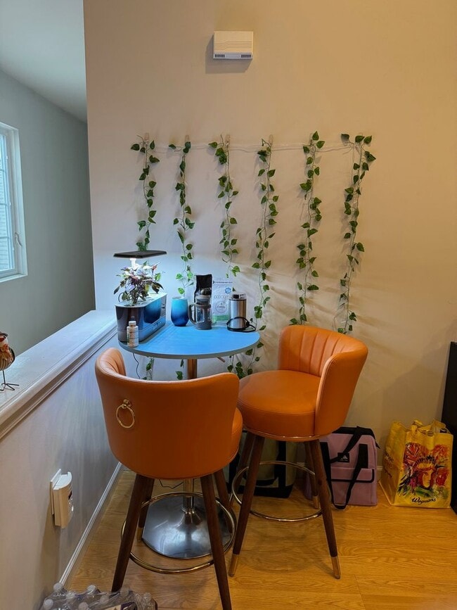 Foto del edificio - 516 Borden Rd