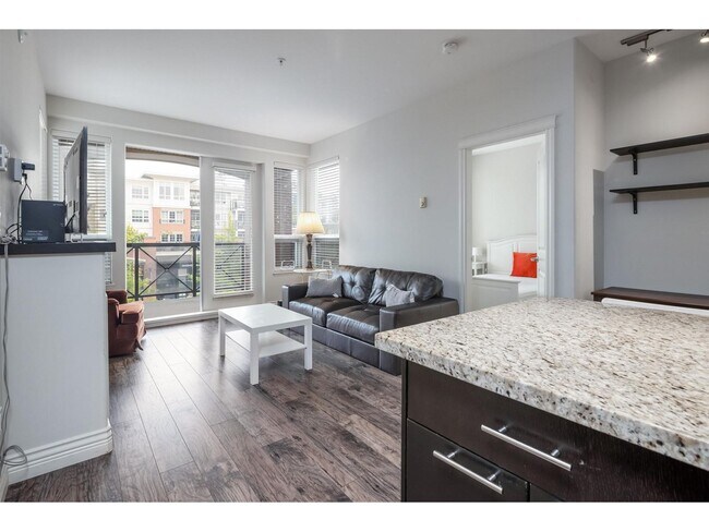 Photo du bâtiment - 2940 King George Blvd