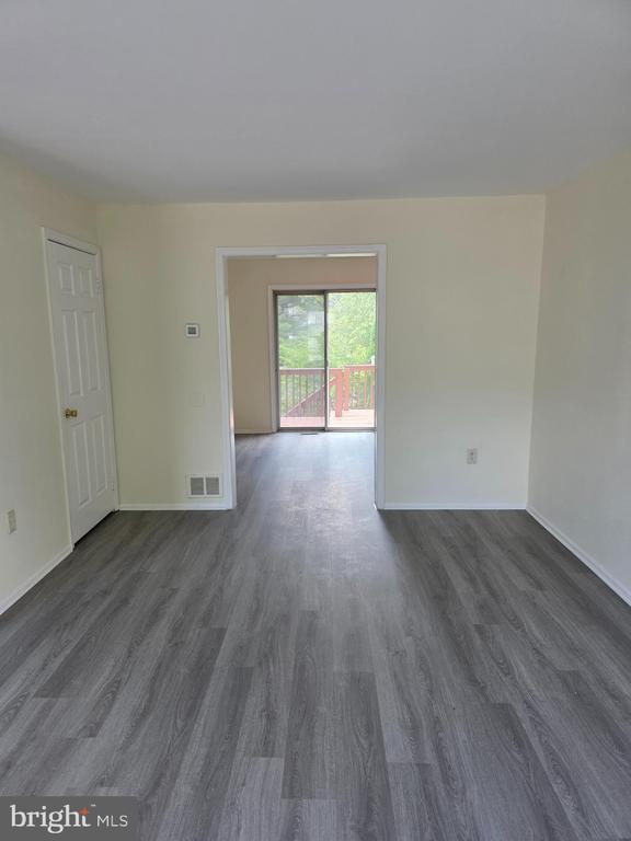 Building Photo - 13 Farland Way