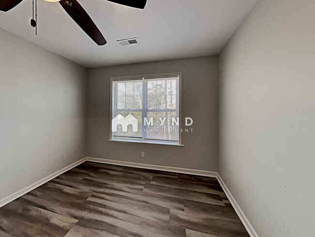 Building Photo - 1727 Big Mountain Cir