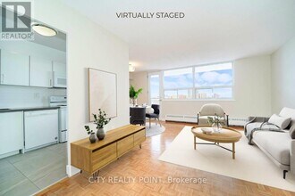 Building Photo - 1500 Bathurst St