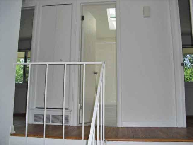 Building Photo - 255 Brookside Dr