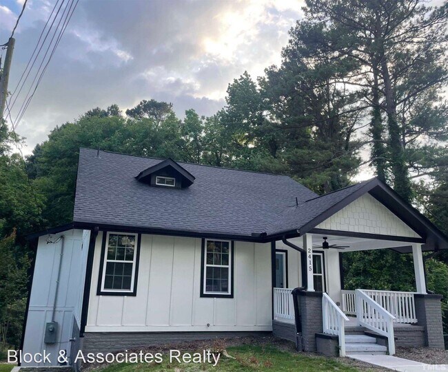 Building Photo - 3 br, 2.5 bath House - 2415 Huron Street