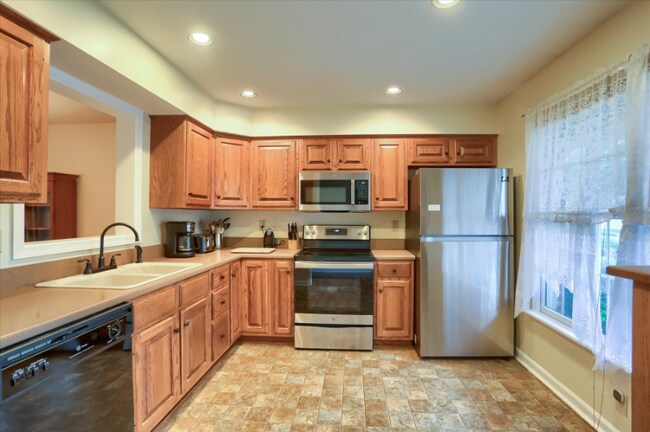 Building Photo - 4083 Caissons Ct