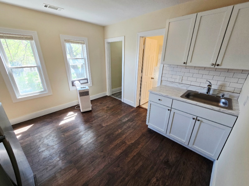 Foto principal - 717 31st Ave N