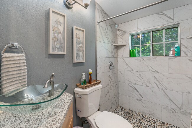 Foto del edificio - 29418 Pine Dr