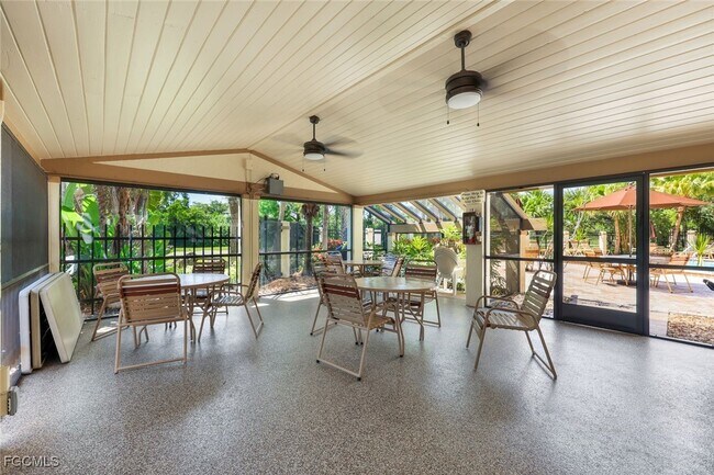 Foto del edificio - 15206 Parkside Dr