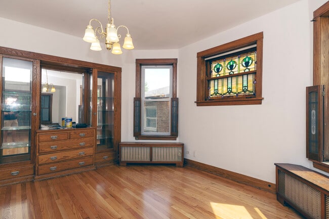 Foto del edificio - 5104 W Hutchinson St