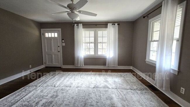 Building Photo - 309 Webster St