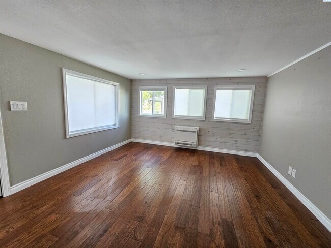 Foto del edificio - Charming Central Richland Rambler