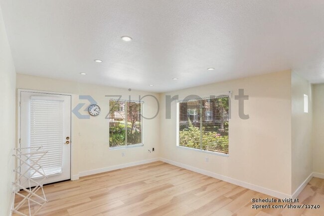 Building Photo - 629 Celebration Ct