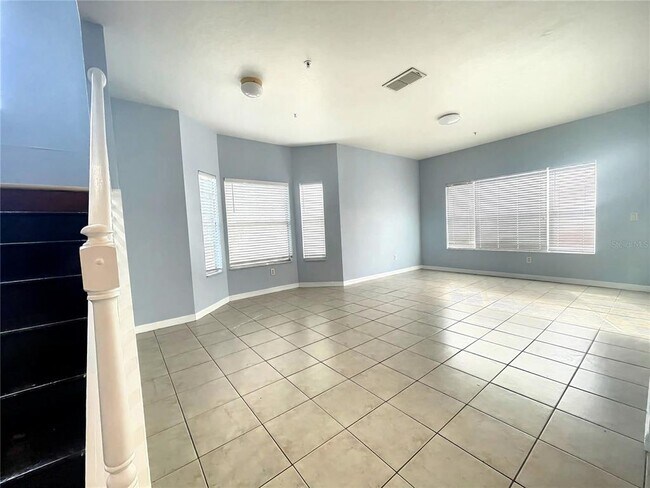 Foto del edificio - 2388 Grand Central Pkwy