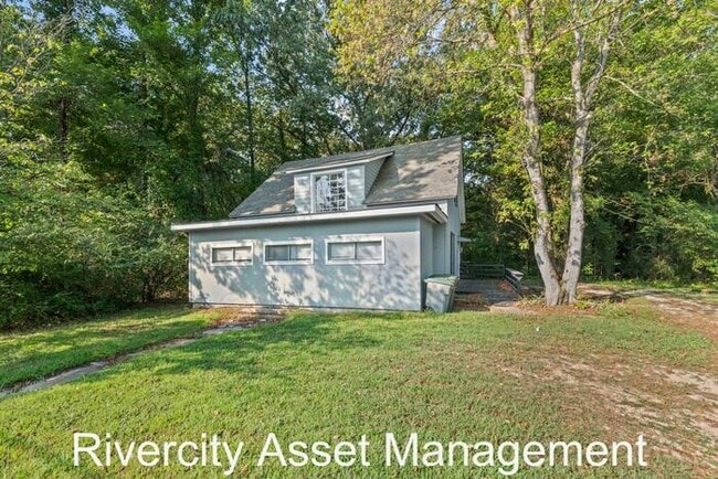 Building Photo - You Don't Want To Miss This One!!!!! It Is...