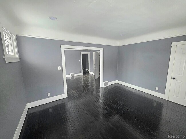 Building Photo - 2676 Sturtevant St