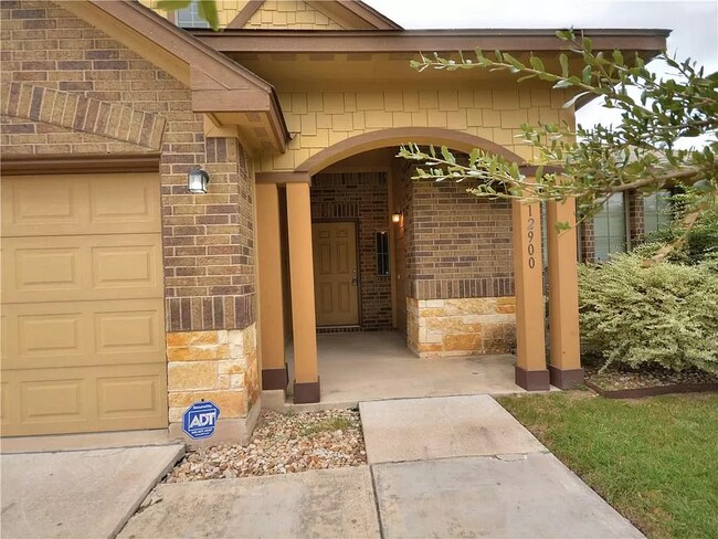 Foto del edificio - 12900 Carillon Way