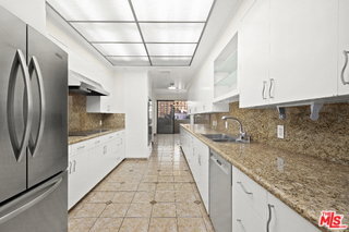 Foto del edificio - 325 N Oakhurst Dr