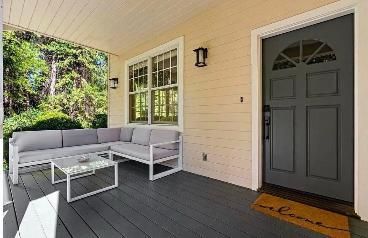 Foto del edificio - 17961 Lazy Dog Rd