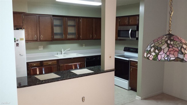 Foto del edificio - 4040 Greenleaf Cir