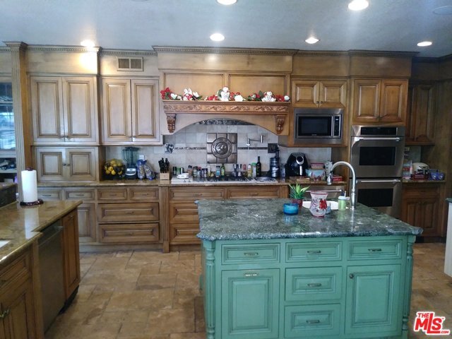 Foto del edificio - 26408 MacMillan Ranch Rd