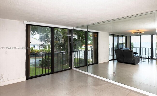 Building Photo - 7751 NE Bayshore Ct