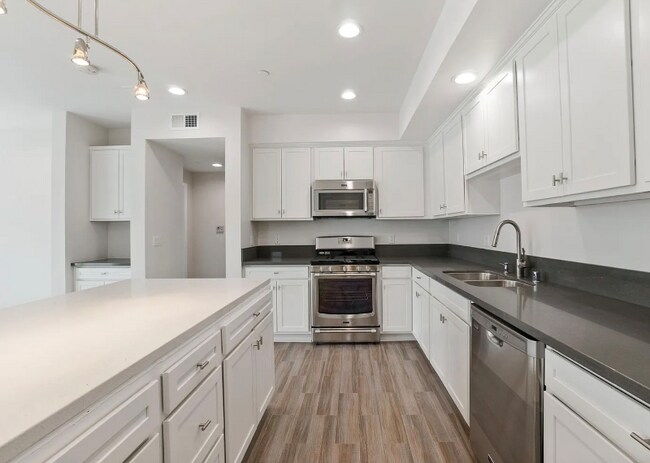 Foto del edificio - 5432 Hermitage Ave