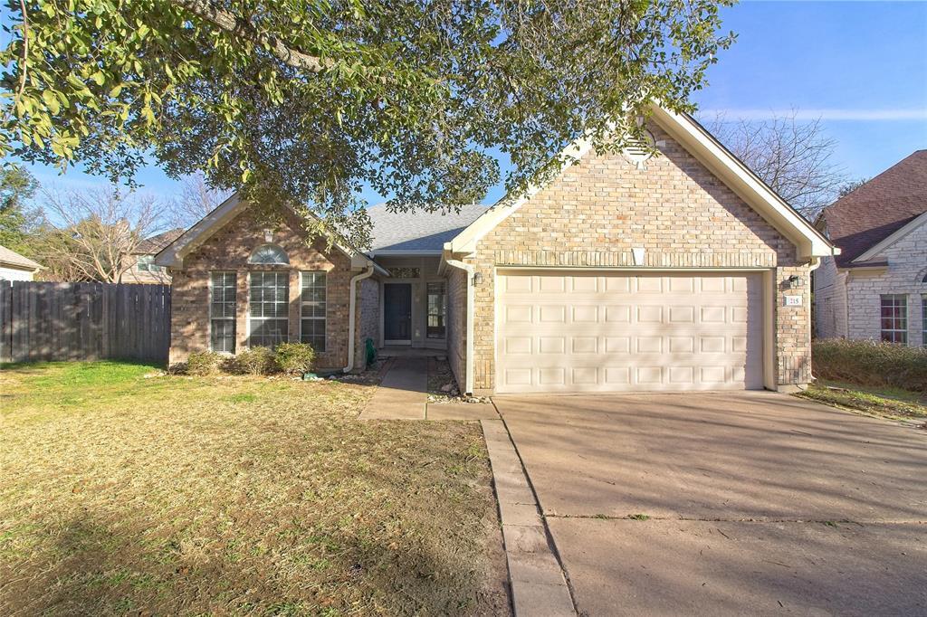 Primary Photo - 215 Rio Vista Dr