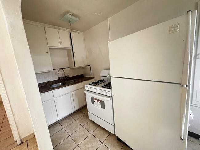 Foto del edificio - 563 S 1st Ave