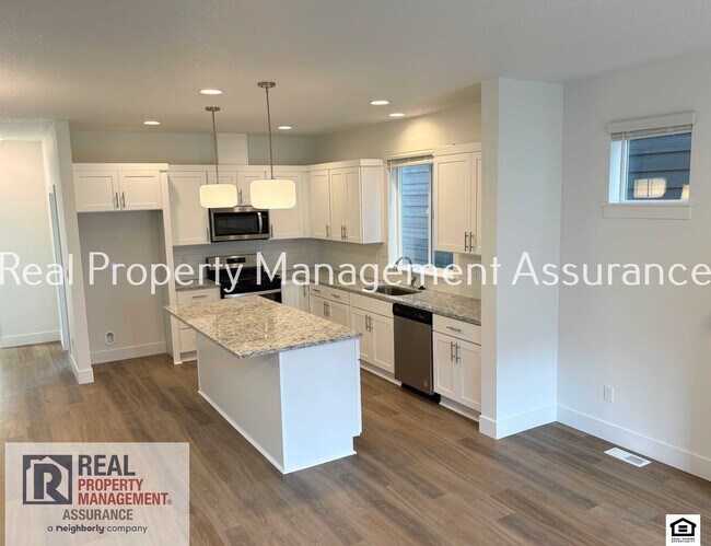 Foto del edificio - 3023 SW Sherman Pl