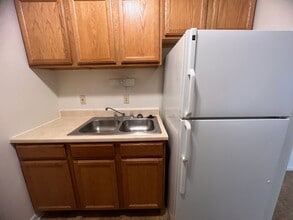 Building Photo - 1819 University Dr