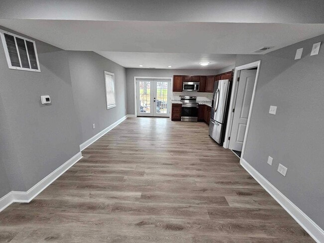 Foto del edificio - COMING SOON-4 Bedroom Townhouse in Essex