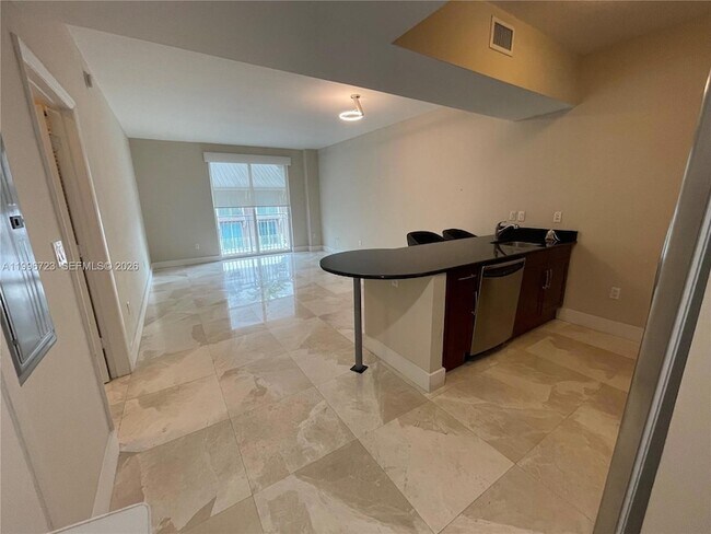 Foto del edificio - 7290 SW 90th St