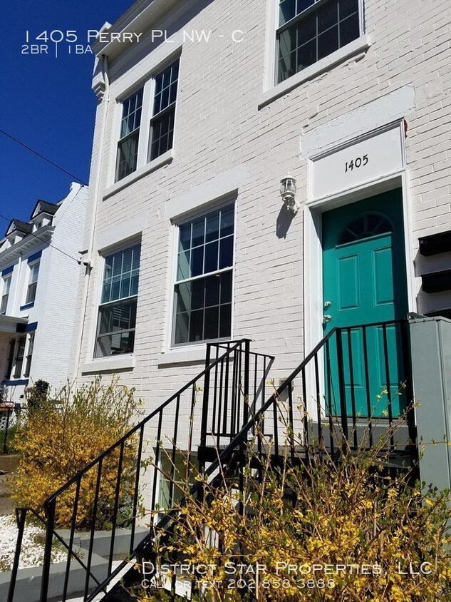Primary Photo - 1405 Perry Pl NW