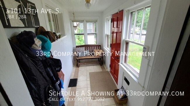 Foto del edificio - Move in ready charming 3-bedroom 2-bath home!