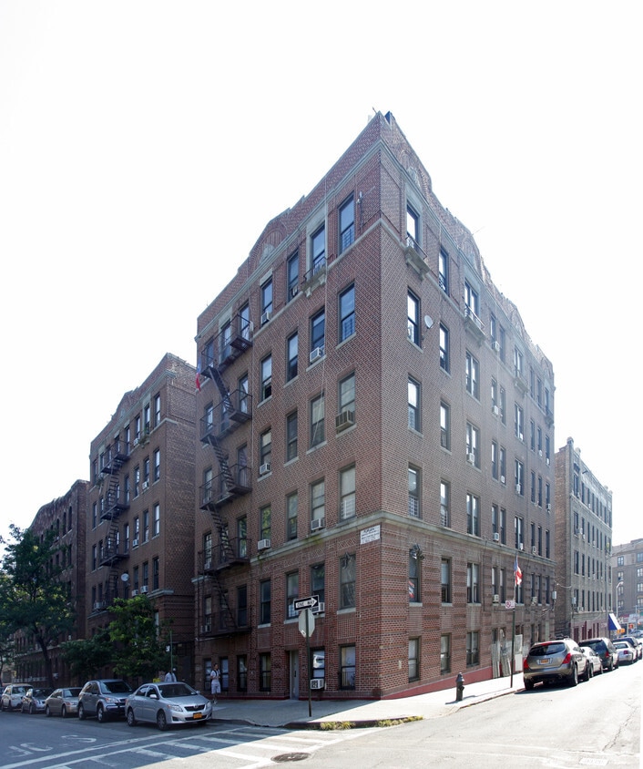 Primary Photo - 2350 Creston Ave