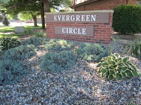 Primary Photo - 2 Evergreen Cir