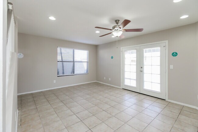 Building Photo - 4729 W Havasupai Dr