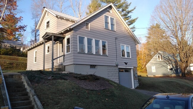 Building Photo - 28 Bailey St