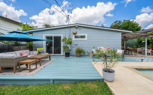 Building Photo - Fully Furnished South Austin Gem with Pool & Outdoors Entertainment
