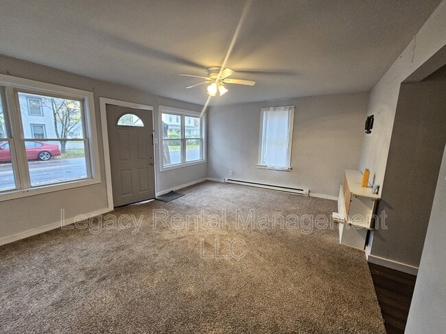 Foto del edificio - 2301 Old Berwick Rd