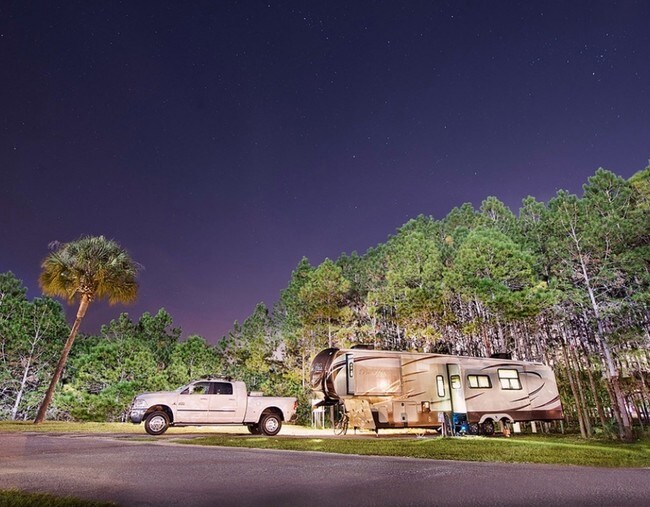Orlando RV Resort Apartments in Clermont, FL