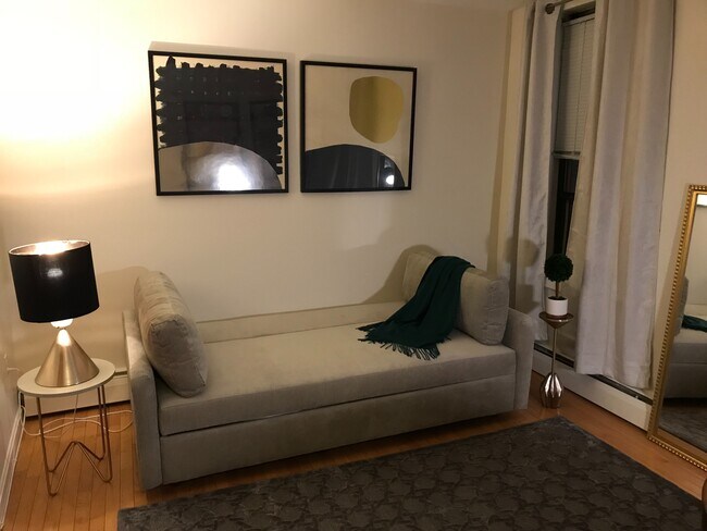 Foto del edificio - 1880 Commonwealth Ave